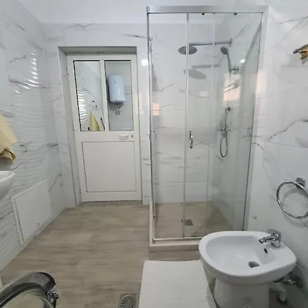 Green Villa Apartment *