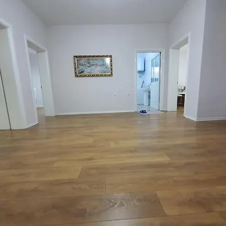 Green Villa *