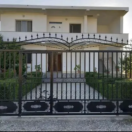 Green Villa *